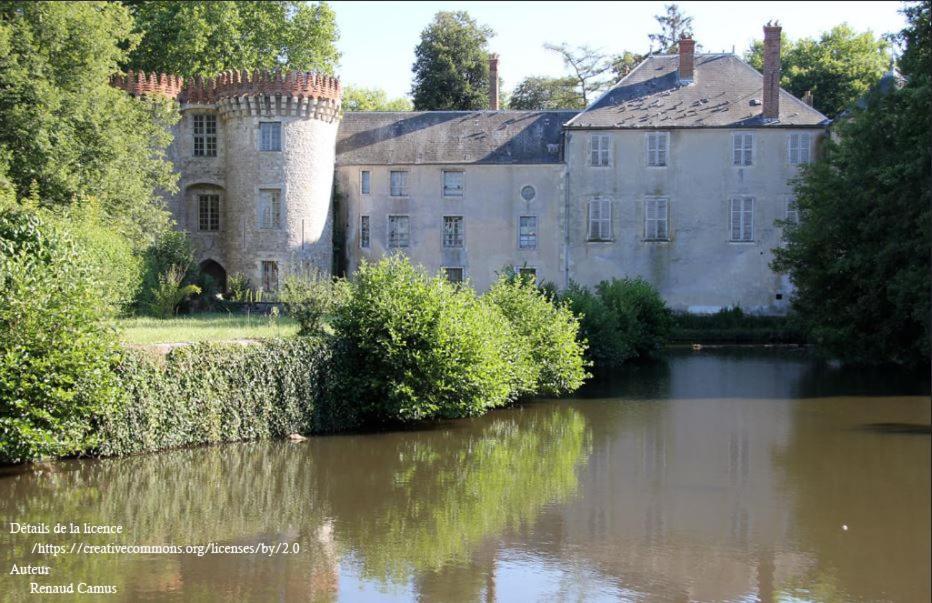Appartement En Plein Coeur De Milly-La-Foret Exterior foto